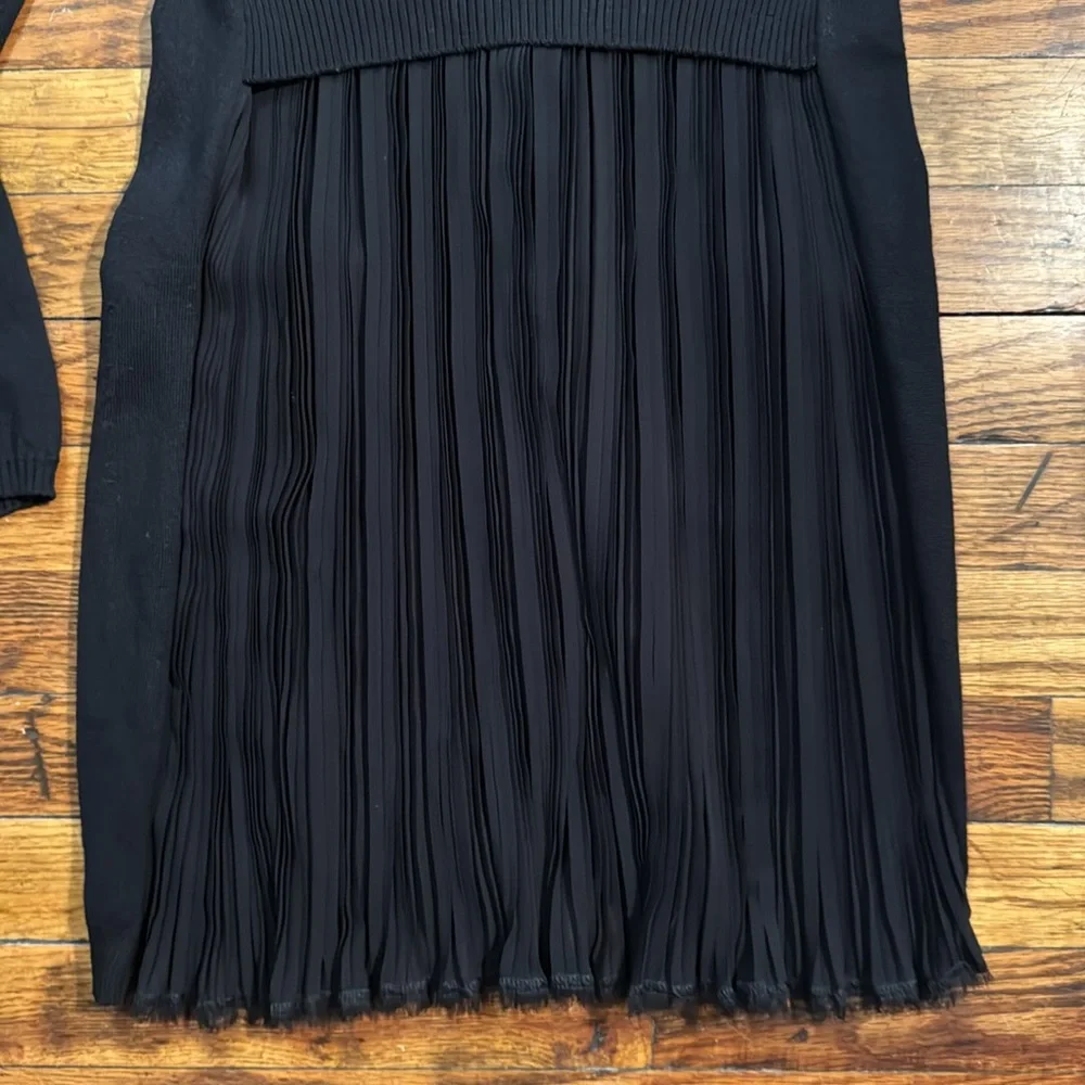 D. EXTERIOR Women's‎ Black Extra Fine Wool Cardigan Elegant Pleated Back Panel S - Picture 9 of 13